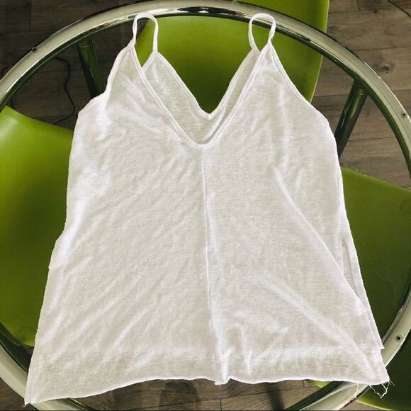 💝(3/$25) project social t • raw hem double v cami tank top - Picture 5 of 7